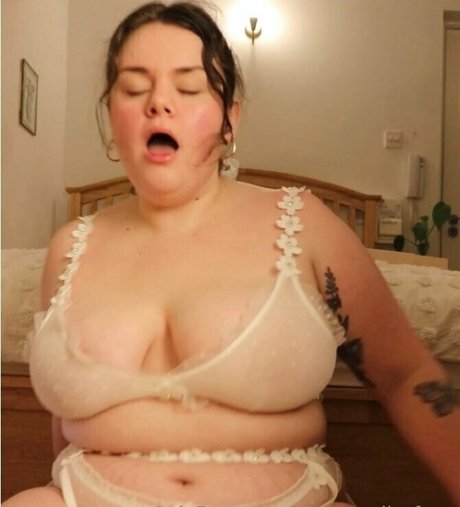 boober ella free en onlyfans