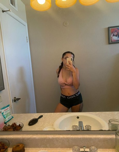 animegirlie onlyfans posts