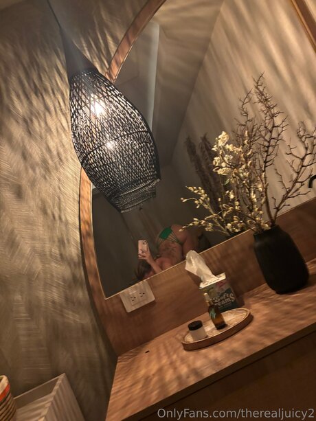 therealjuicy2 leaks onlyfans porn