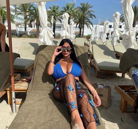 Rita Senatore onlyfans leak ass