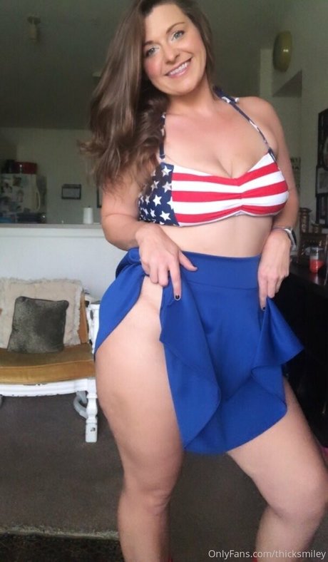 thicksmiley onlyfans naked