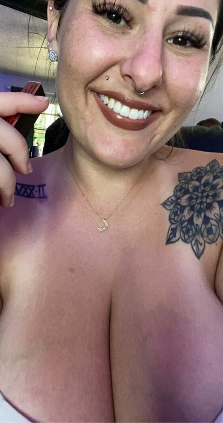 Theoamilf desnuda onlyfans