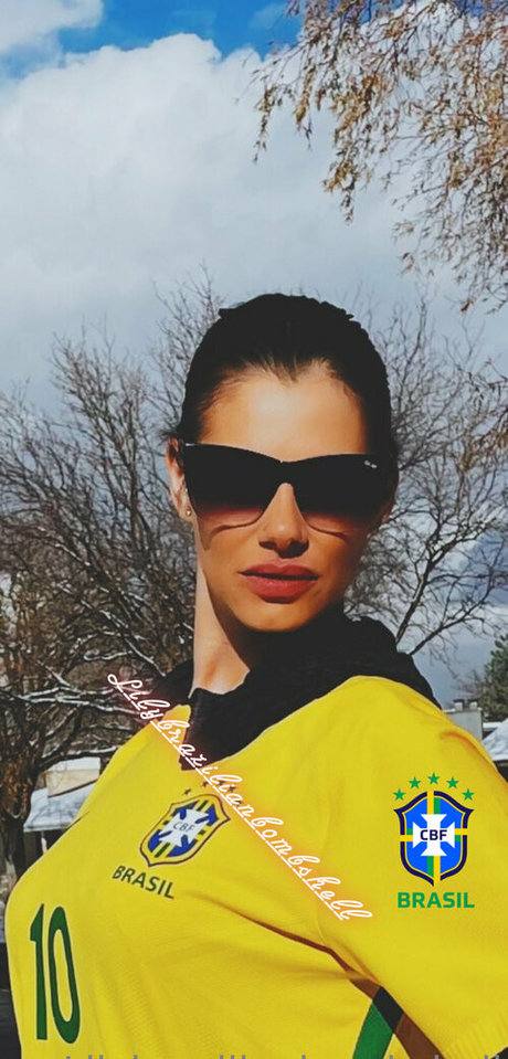 lilybrazilianbombshell porn onlyfans leaks