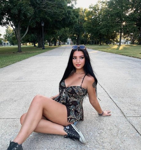 Alison Rainer Profile pic