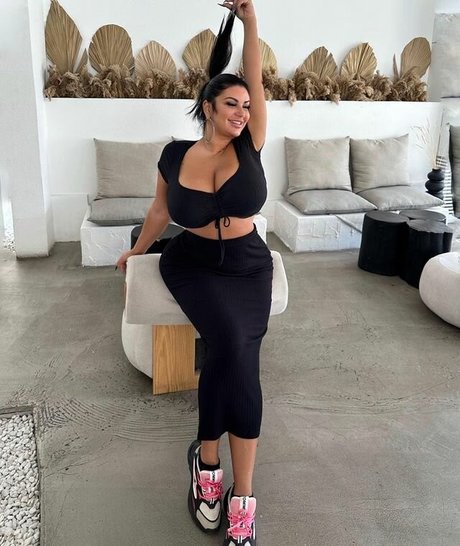 Mila Pink onlyfans leaked pics