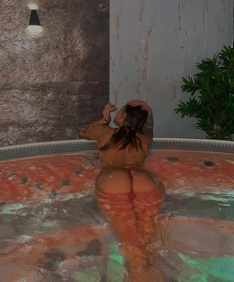 alexashenka onlyfans nude leak