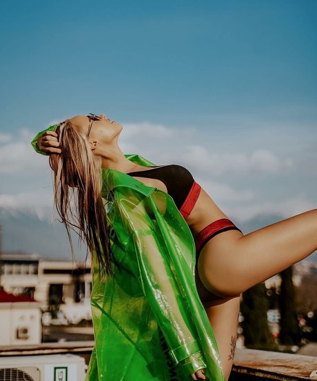 kisa modelka onlyfans naked leak