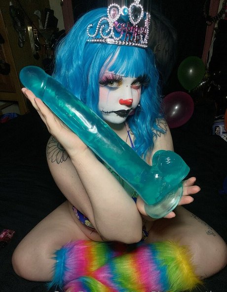 typ3hoenegative onlyfans nude content