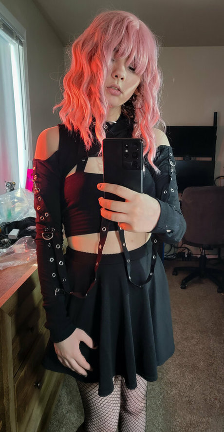 ravenmoore onlyfans leaks nude