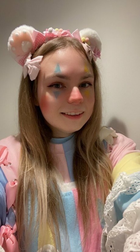 xmaddiemoonx onlyfans ass