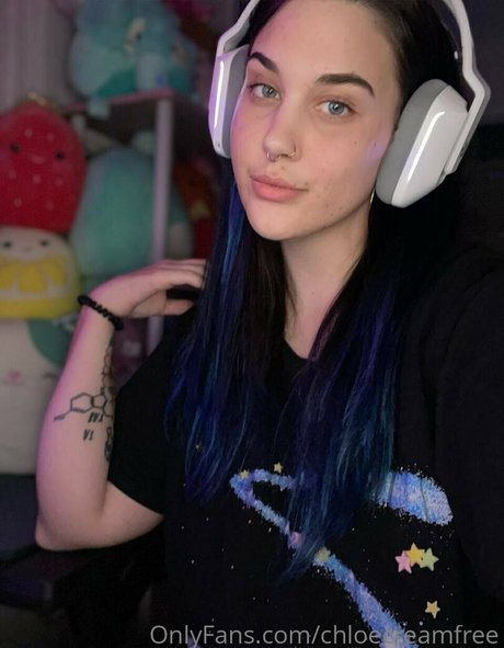 chloecreamfree naked onlyfans leaked