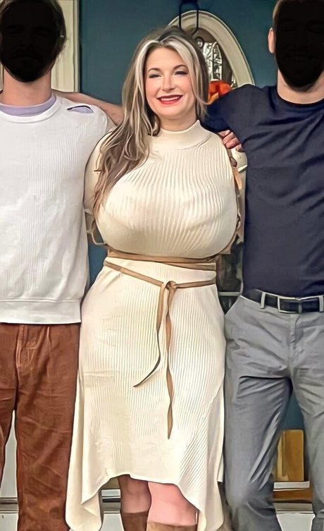 Ashley Bridges onlyfans nudes leak