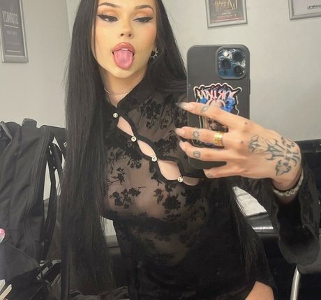 Maggie Lindemann onlyfans leaked porn