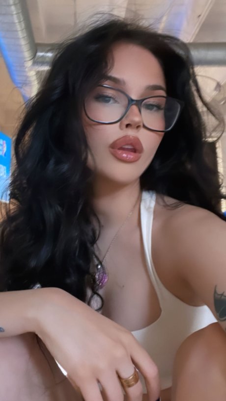 Maggie Lindemann porn onlyfans leaks