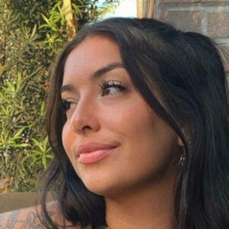 ChampagneRose only fans nude