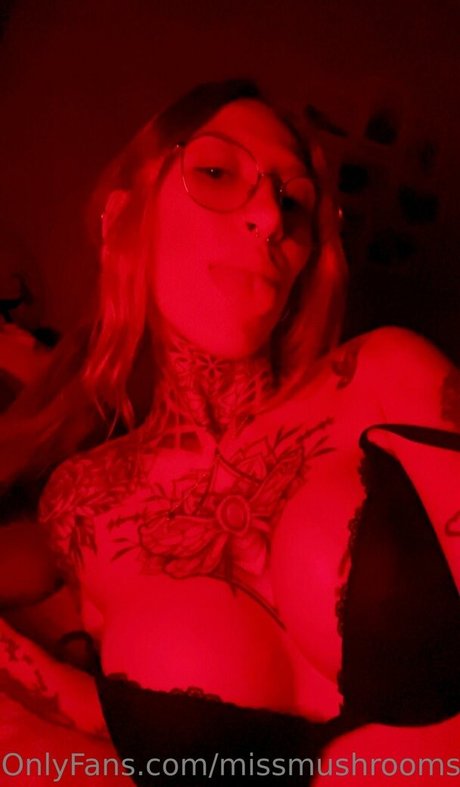 Missmushrooms desnuda onlyfans