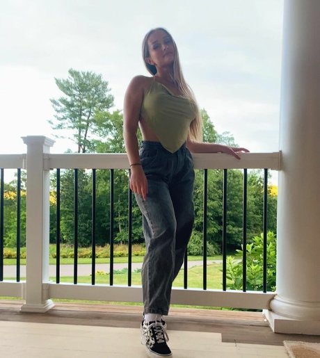 Courtney Craib onlyfans leaked photos