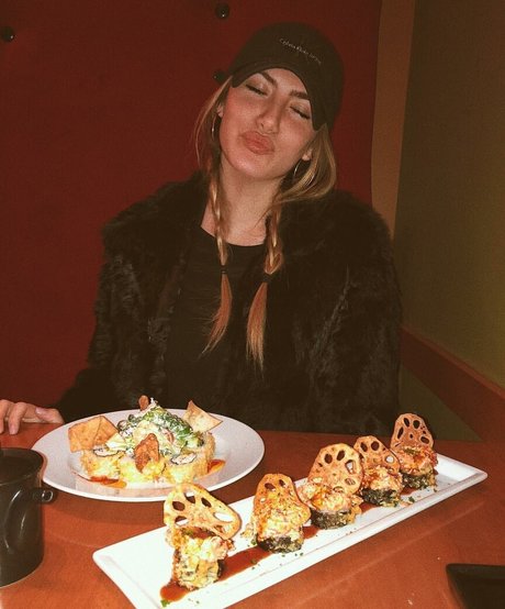 Megan Aisoff nude onlyfans pics