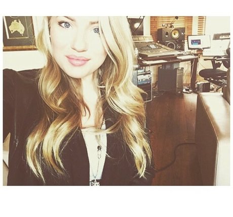 Anja Nissen sextape onlyfans