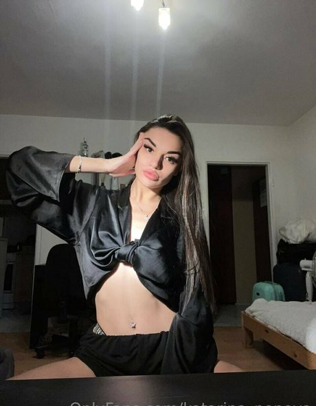 katarina popova onlyfans star