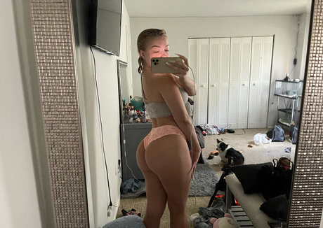 yourbaerae3 onlyfans nudes