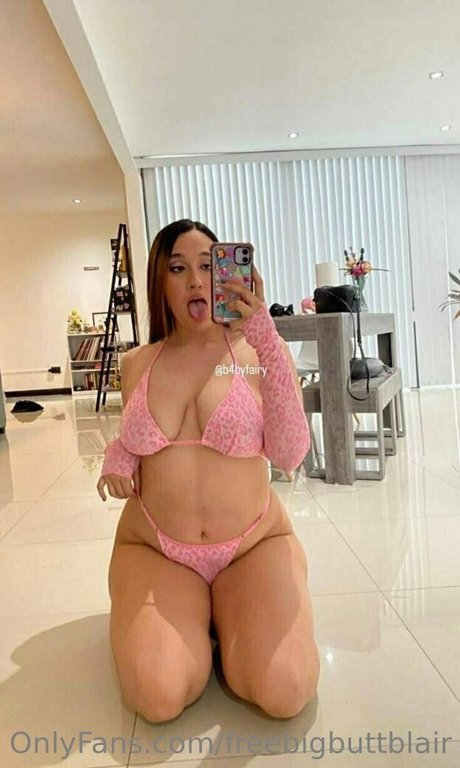 freebigbuttblair onlyfans public photos