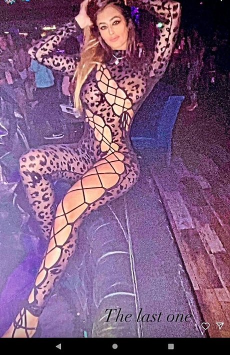 Noorish ur__perfection onlyfans strip