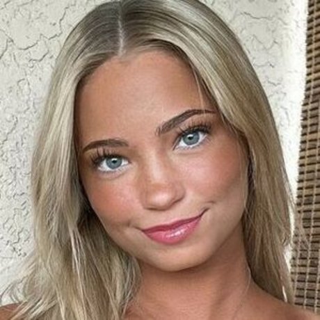 Emxwagner onlyfans free