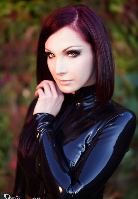 Susan Wayland Profile pic