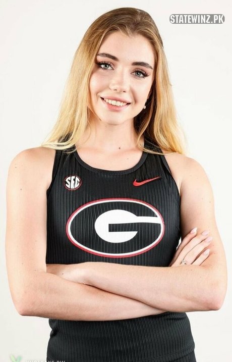 Elena Kulichenko Profile pic