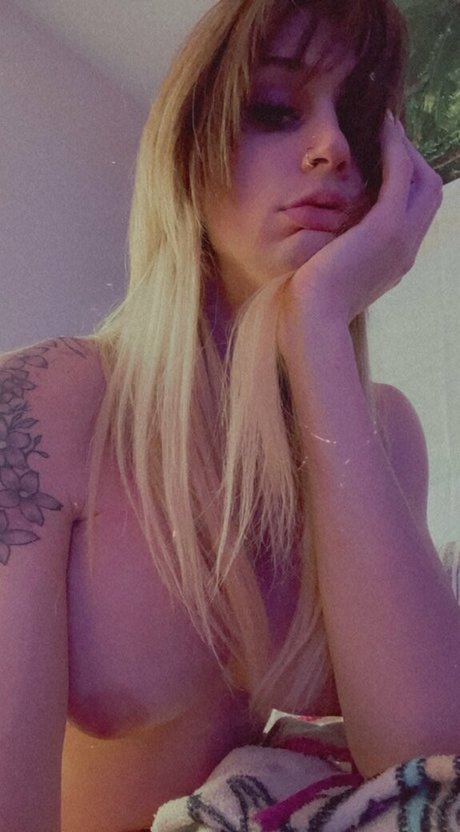 aphroditeadams onlyfans xx