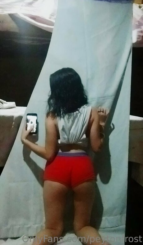 peytonfrost onlyfans tits