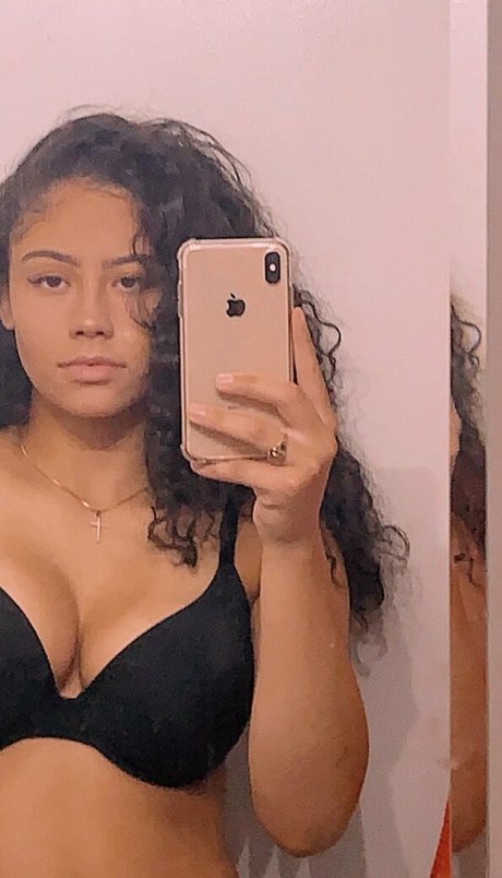 Yamiflex onlyfans model images