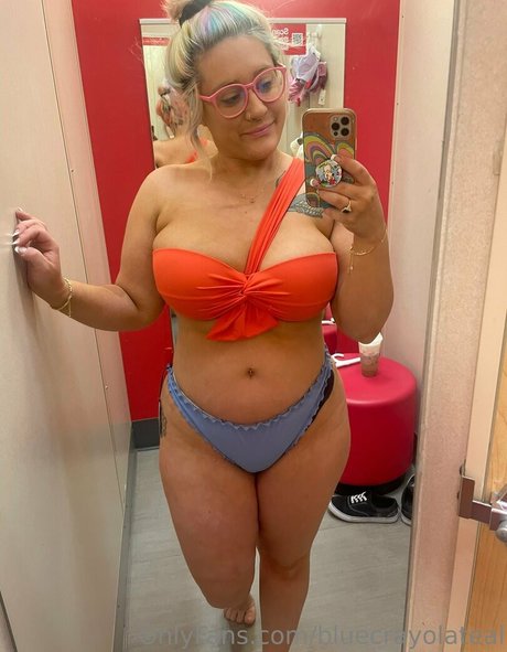 BlueCrayolaTeal onlyfans leaks.