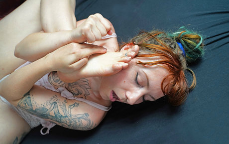 freakyfjonda only fans pics