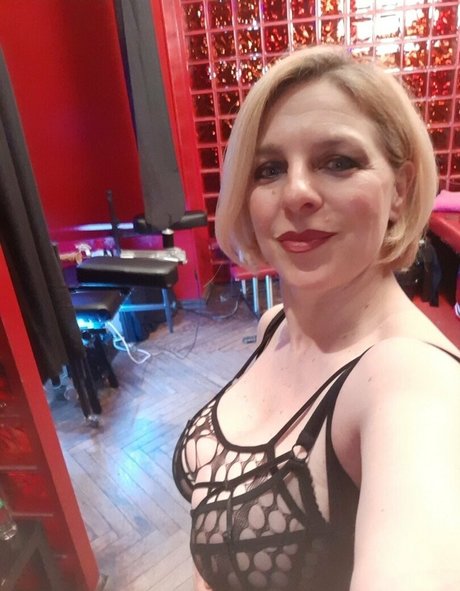 frauleinschmittfree onlyfans leak nude