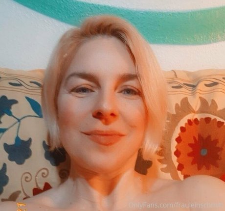 frauleinschmittfree feet onlyfans