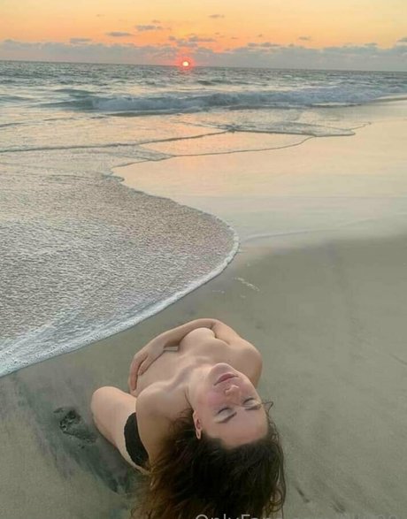 lili999 onlyfans nudes