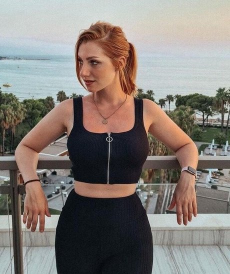 Lara Loft leaked onlyfans