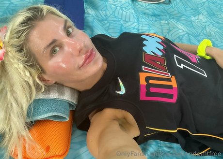 cassiebenderfitfree onlyfans keak