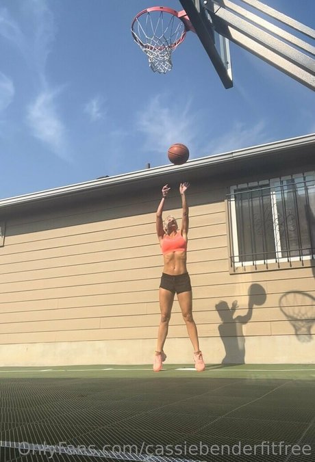 cassiebenderfitfree onlyfans gratis