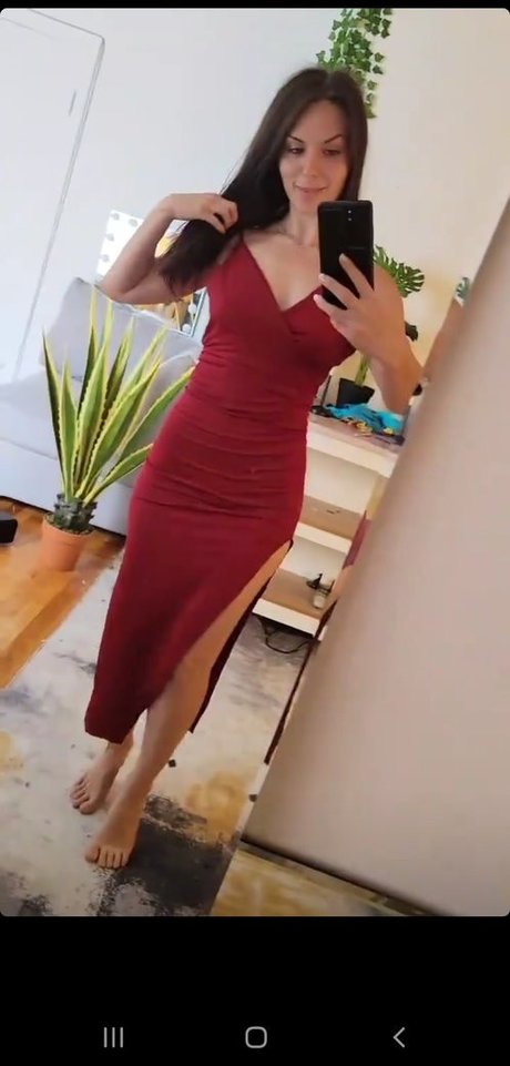 Ciny looney onlyfans leaked.