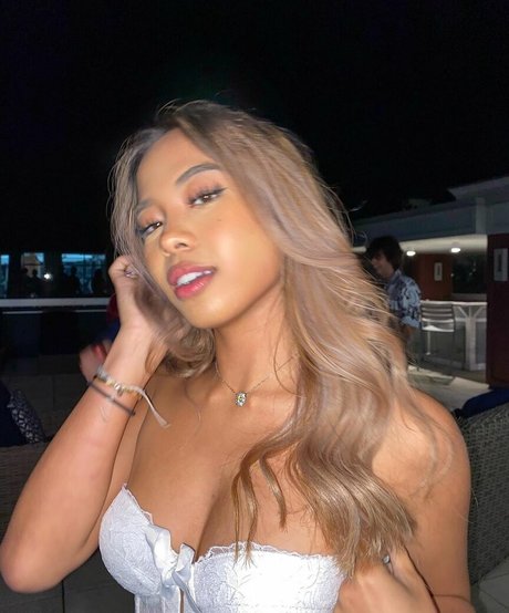 Arienne Monteclar xxx onlyfans