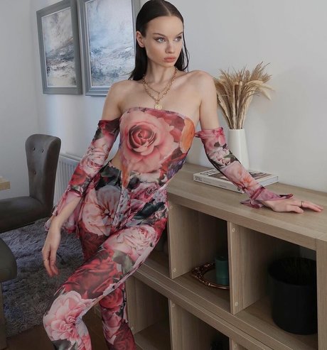 Liora Lapointe hot onlyfans