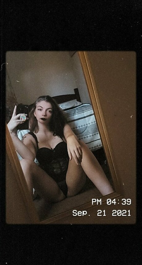 honey girl onlyfans pics