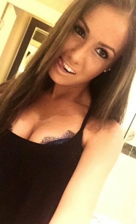 Courtney O Connell onlyfans porno