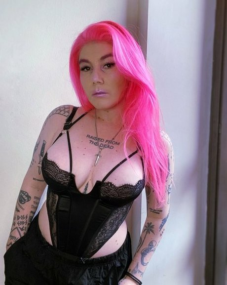 Ready To Glare onlyfans leaked naked