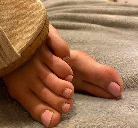 madison xxo onlyfans model photos