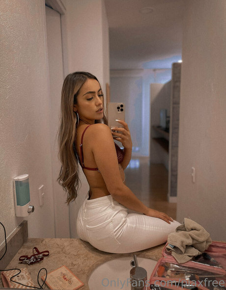 piaxfree onlyfans joi