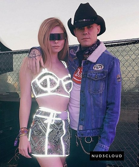 Chloe Mettenbrink only fans naked